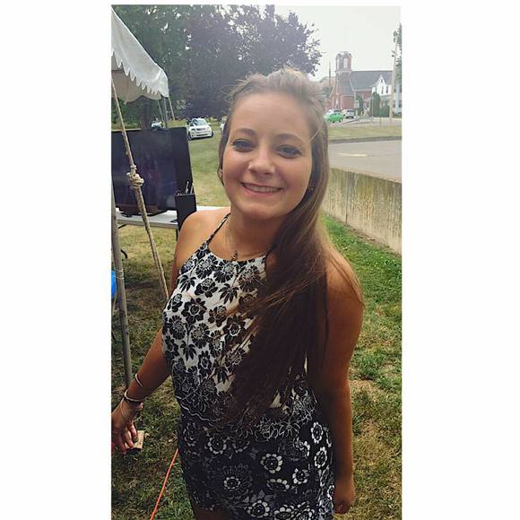 Meet your Posher, Mary - Picture 1 of 1